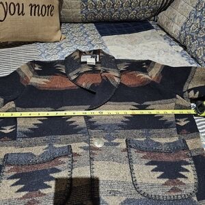 Stylish Women's Patterned Jacket